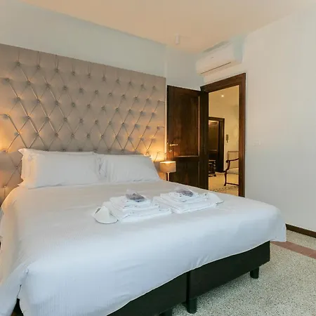 Ca' Ramandolo Terrace Apartment *